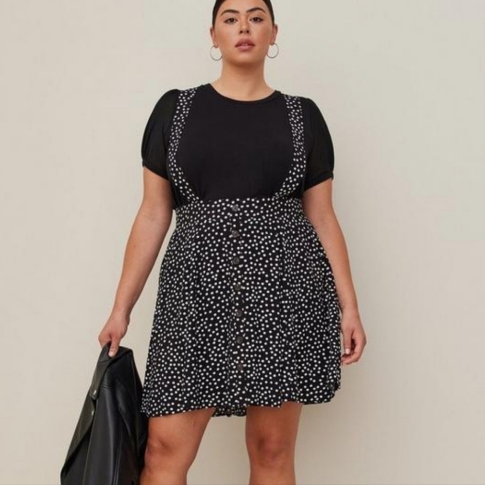 LOT! 2 size 2 Torrid skirtall (skirt overalls)